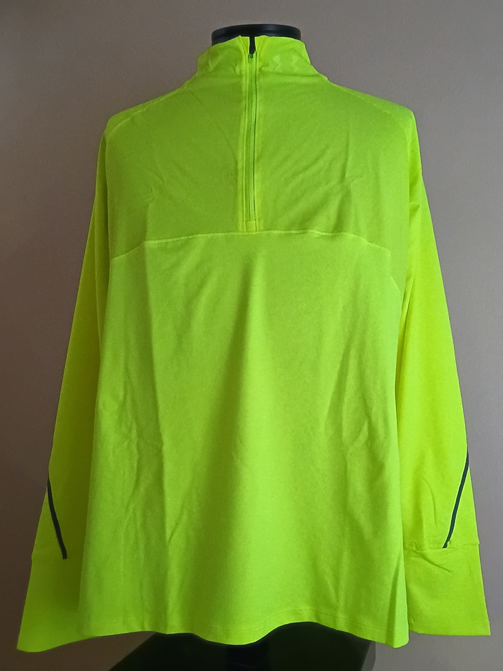 Under Armour Run Long Sleeve Fitted 1/4 Zip Pullover Neon Yellow - NWT XL